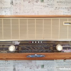 Radios de válvulas: ANTIGUA RADIO DE VÁLVULAS PHILIPS B3W22A