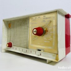 Radios de válvulas: PHILIPS PHILETTA TUBE RADIO 1959