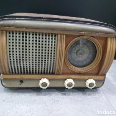 Radios de válvulas: SALIDA 0.01€. ANTIGUA RADIO DE VÁLVULAS DE MADERA. VER FOTOS. (L45)