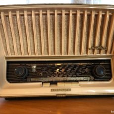 Radios de válvulas: RADIO TELEFUNKEN CONCERTINA A-1957-FM / FUNCIONANDO