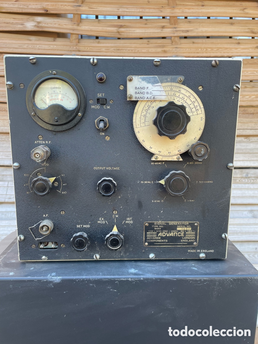 Radios de v&aacute;lvulas: Generador de se&ntilde;ales Advance B4A5 - Foto 1