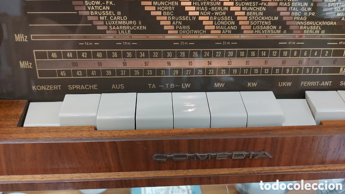 Radios de v&aacute;lvulas: Radio de v&aacute;lvulas Graetz. A&ntilde;o 1962 - 1963 - Foto 3