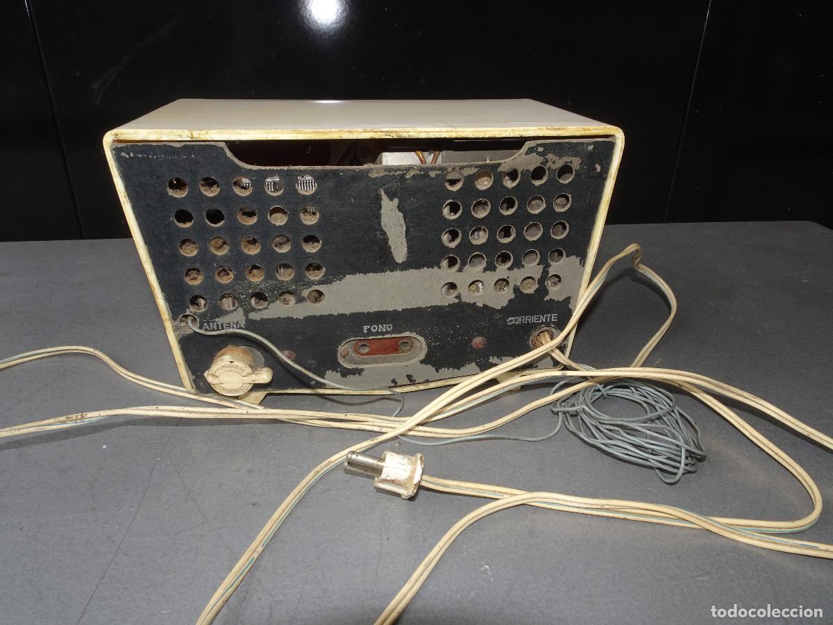 Radios de v&aacute;lvulas: Radio antigua peque&ntilde;a. - Foto 5