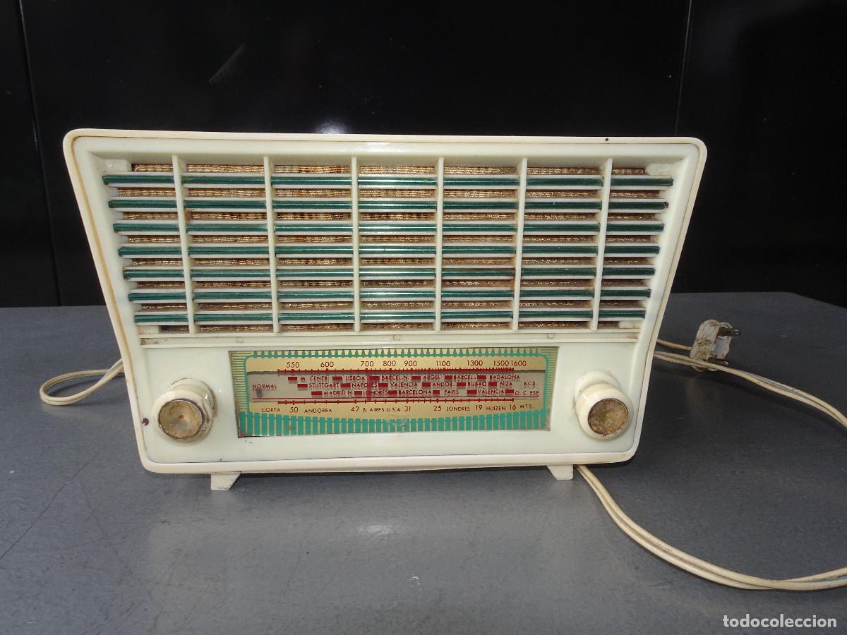 Radios de v&aacute;lvulas: Radio antigua peque&ntilde;a. - Foto 7