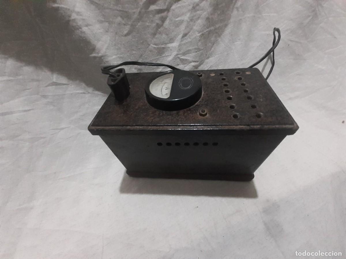 Radios de v&aacute;lvulas: Radio antigua volt&iacute;metro - Foto 2