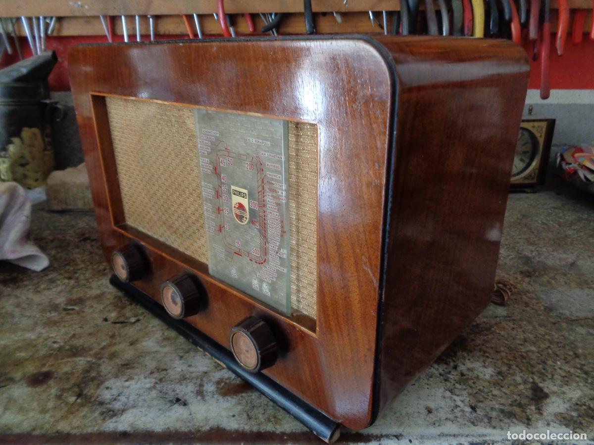 Radios de v&aacute;lvulas: Radio madera Philips modelo 74A a&ntilde;os 40 - Foto 3
