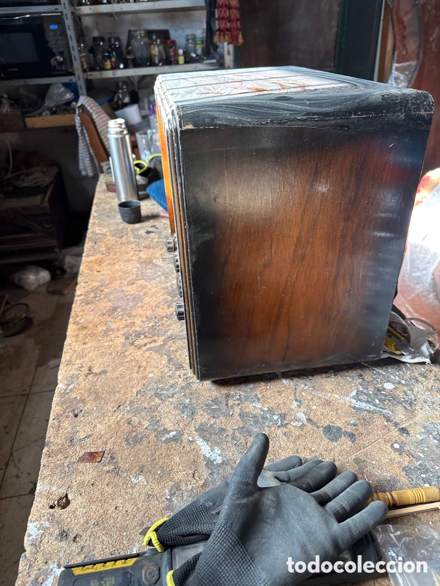 Radios de v&aacute;lvulas: Radio Iberia con caja de madera - Foto 3