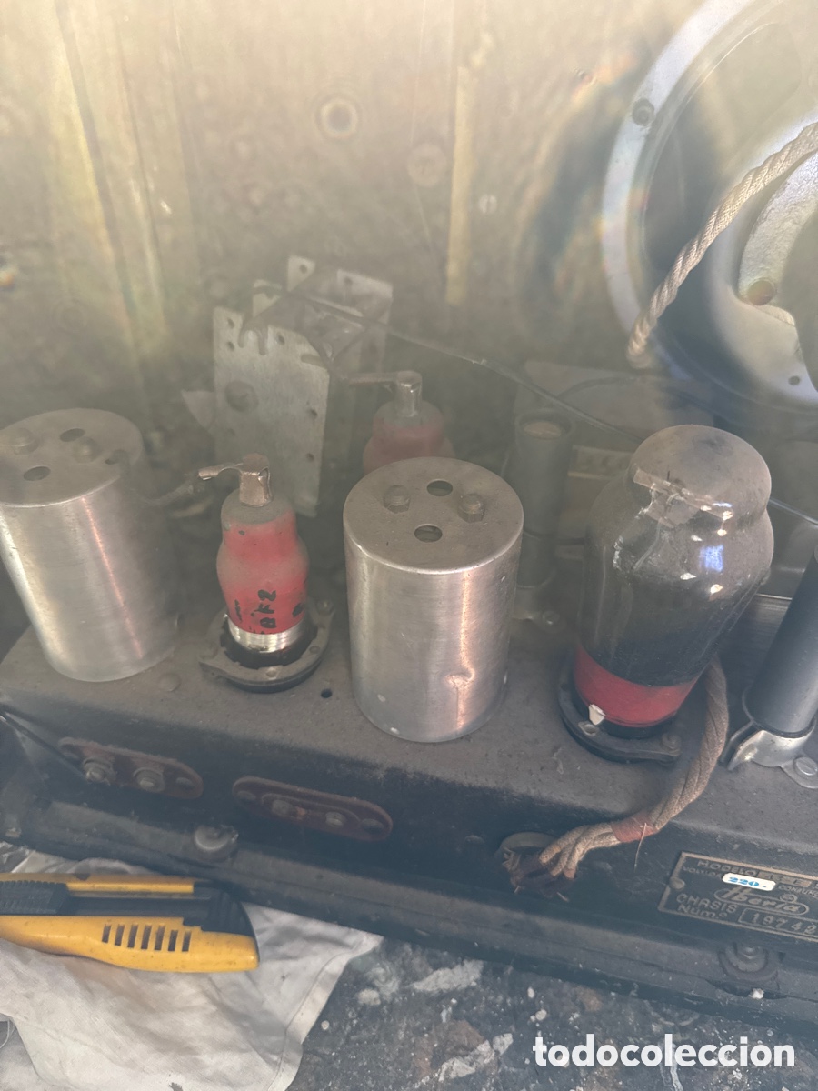 Radios de v&aacute;lvulas: Radio Iberia con caja de madera - Foto 7