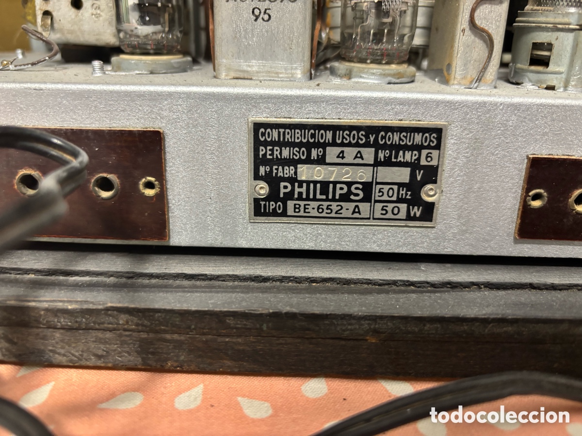 Radios de v&aacute;lvulas: Radio de v&aacute;lvulas antigua - Foto 8
