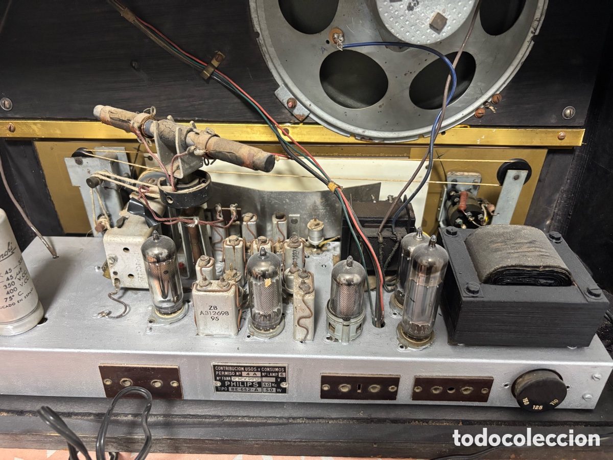 Radios de v&aacute;lvulas: Radio de v&aacute;lvulas antigua - Foto 9