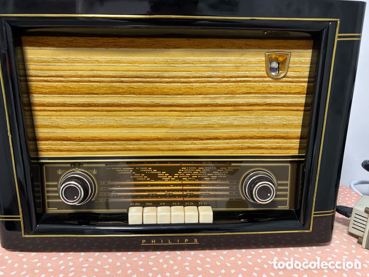 Radios de v&aacute;lvulas: Radio de v&aacute;lvulas antigua - Foto 1