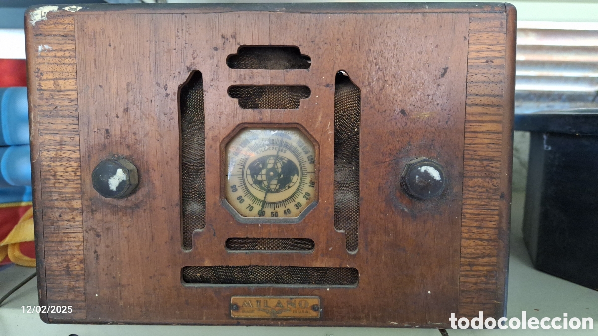 Radios de v&aacute;lvulas: Radio antigua marca milano - Foto 4