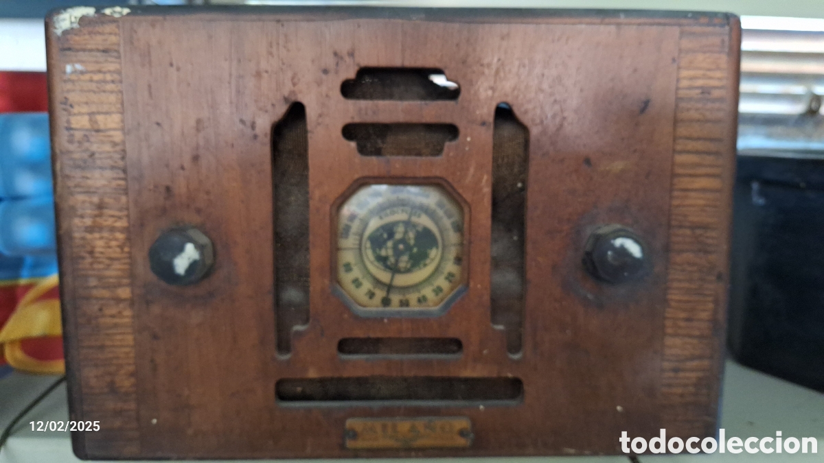 Radios de v&aacute;lvulas: Radio antigua marca milano - Foto 6
