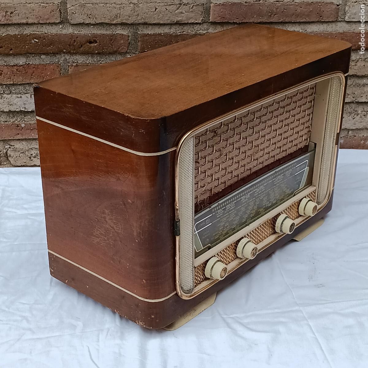 Radios de v&aacute;lvulas: RADIO ANTIGUA DE LAMPARAS. - Foto 2