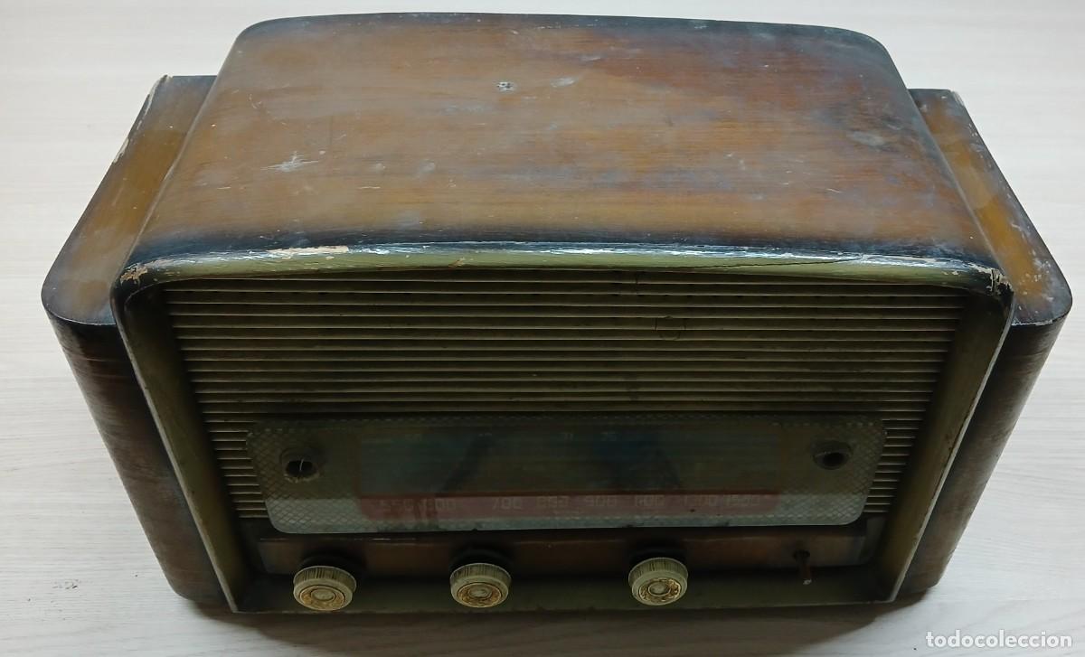 Radios de v&aacute;lvulas: Radio antigua para restaurar - Foto 2