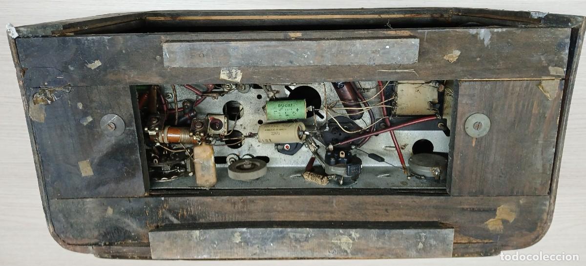 Radios de v&aacute;lvulas: Radio antigua para restaurar - Foto 3