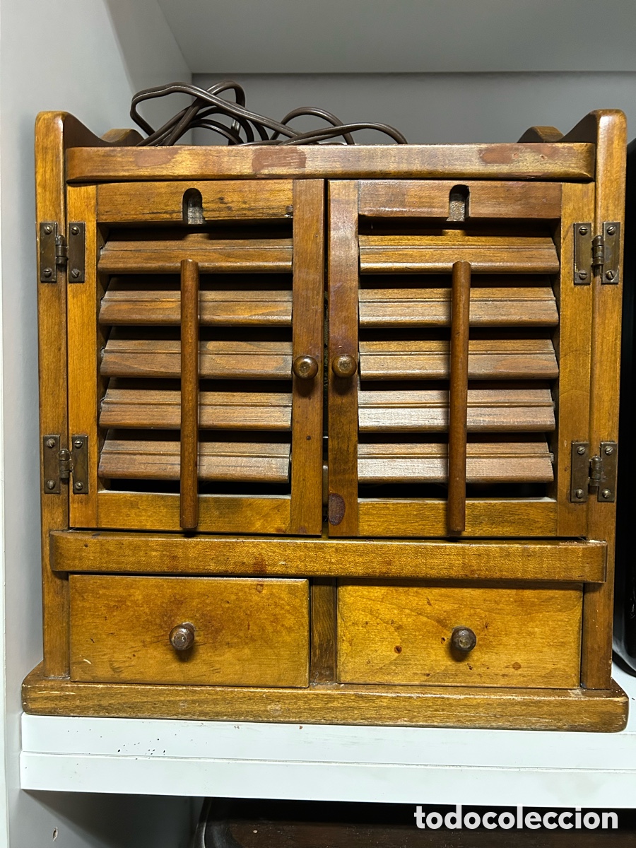 Radios de v&aacute;lvulas: Radio. Guild model 484 spice chest. - Foto 2