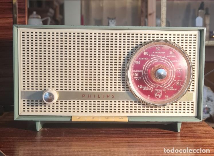 Radios de v&aacute;lvulas: Radio Philips Iberica B2E14A - Foto 1