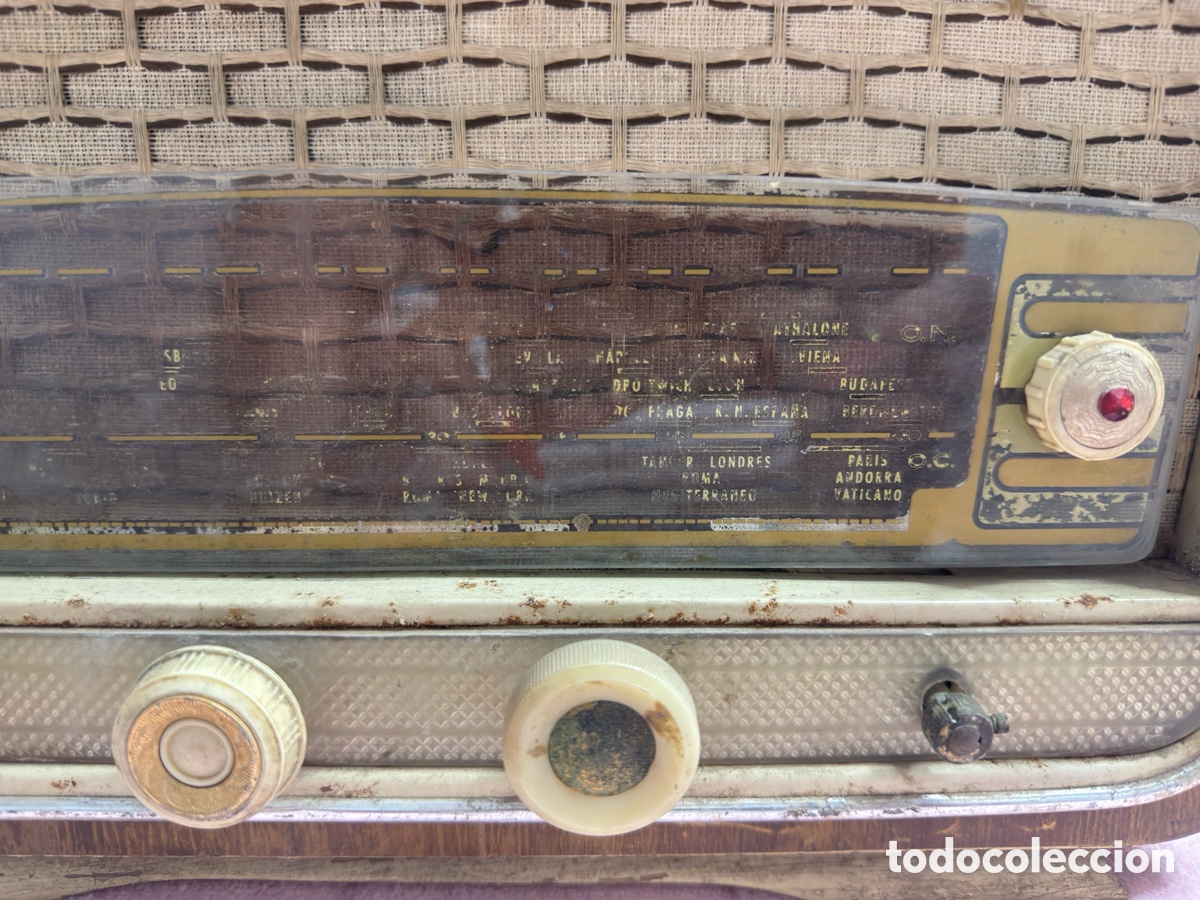 Radios de v&aacute;lvulas: Radio antigua de v&aacute;lvula - Foto 3