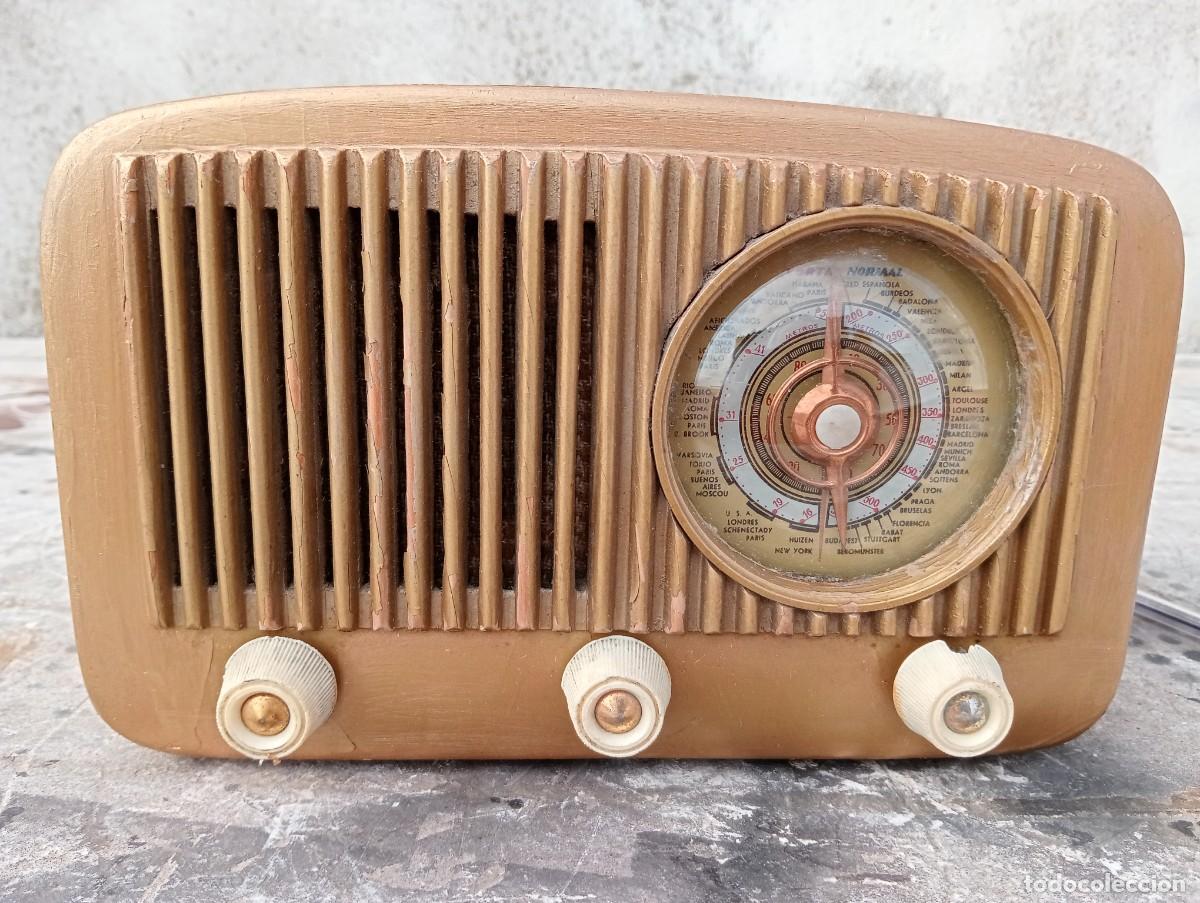 Radios de v&aacute;lvulas: Antigua radio de valvulas ( no funciona ) - Foto 1