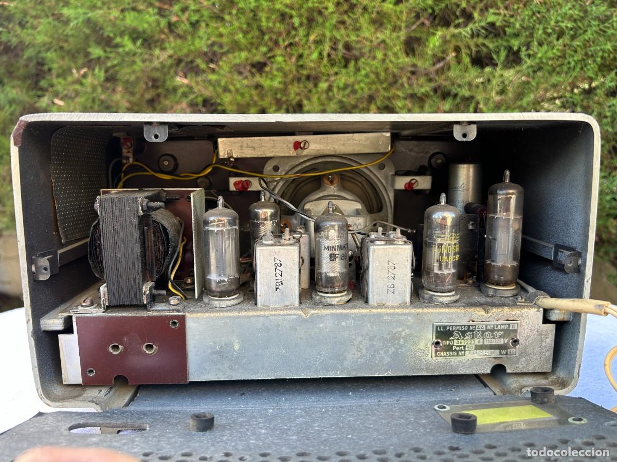 Radios de v&aacute;lvulas: RADIO ANTIGUA ASKAR AE-1223-A / FUNCIONANDO - Foto 3