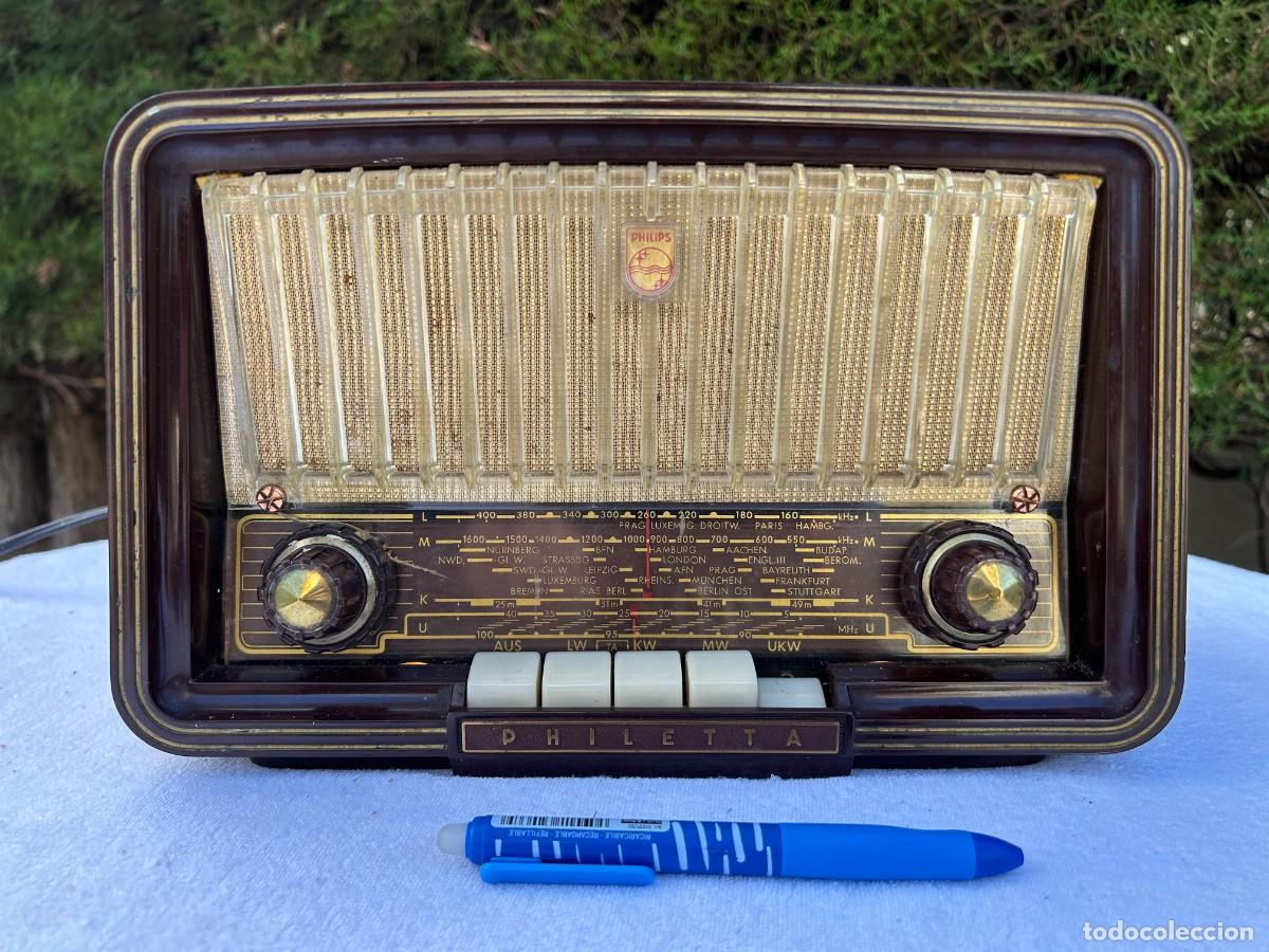 Radios de v&aacute;lvulas: RADIO ANTIGUA PHILIPS PHILETTA B2D23A / FUNCIONANDO - Foto 1