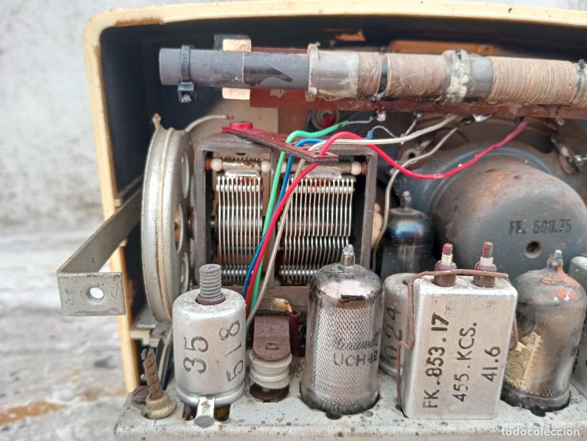 Radios de v&aacute;lvulas: Antigua radio de valvulas RADIOLA funcionando - Foto 7