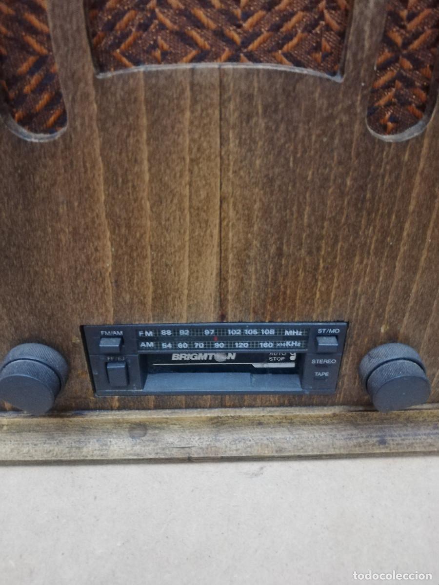 Radios de v&aacute;lvulas: Radio cassette en caja de capilla. - Foto 3
