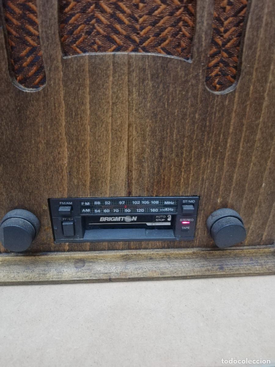 Radios de v&aacute;lvulas: Radio cassette en caja de capilla. - Foto 7