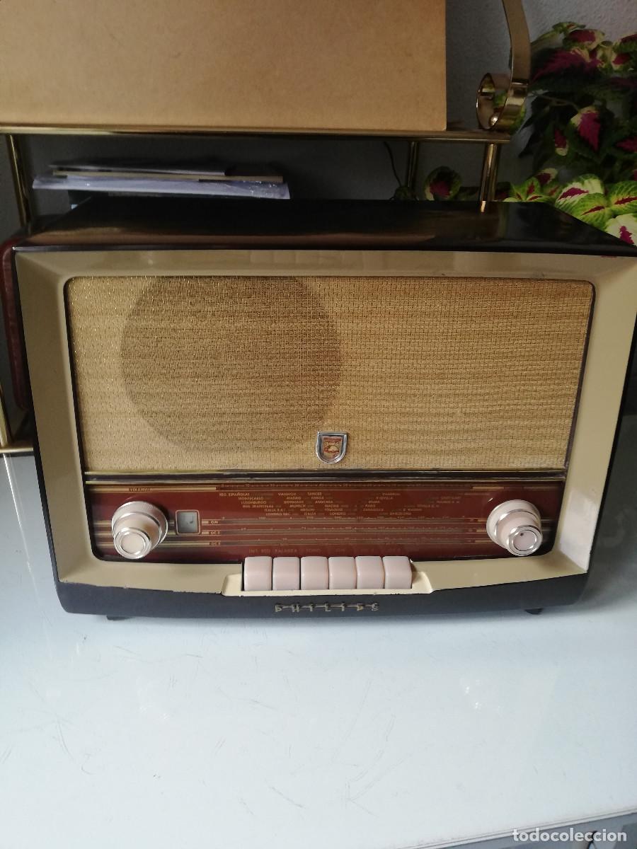 Radios de v&aacute;lvulas: Radio de V&aacute;lvulas Philips. - Foto 1