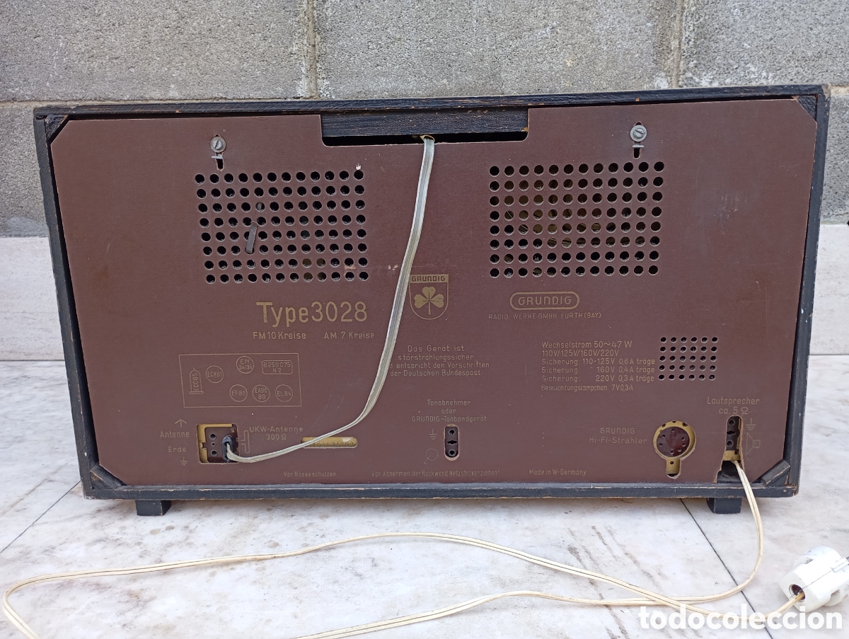 Radios de v&aacute;lvulas: Radio Grunding vintage,modelo 3028. - Foto 6