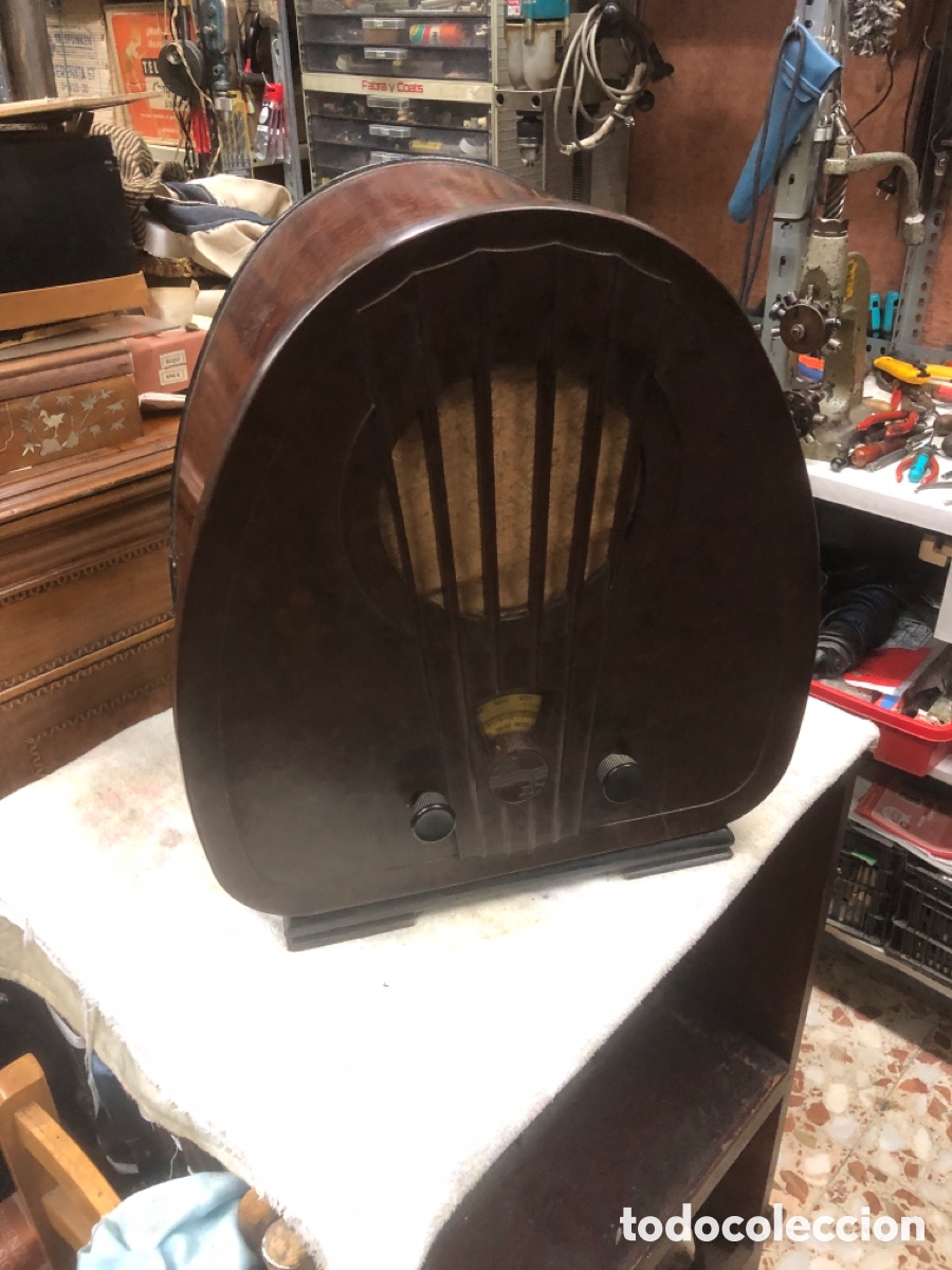 Radios de v&aacute;lvulas: Radio Philips. Modelo 834A - Foto 1