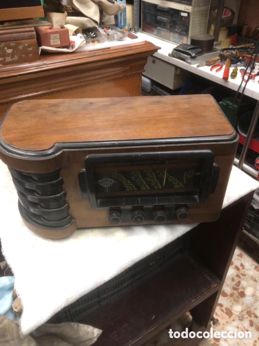 Radios de v&aacute;lvulas: Radio espa&ntilde;ola marca triplex - Foto 1