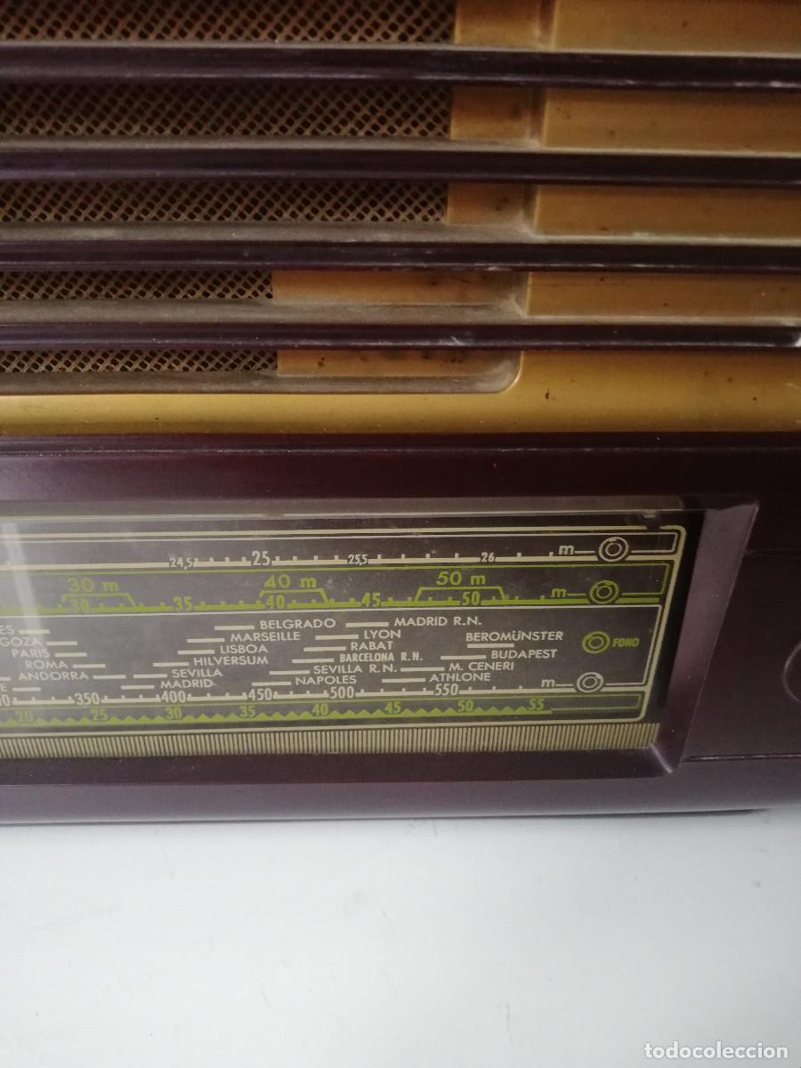 Radios de v&aacute;lvulas: Caja vac&iacute;a de radio Philips. - Foto 3