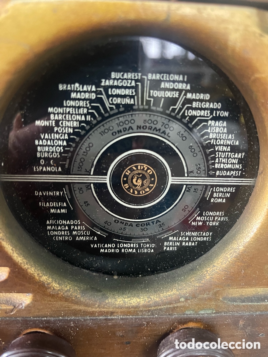 Radios de v&aacute;lvulas: R&agrave;dio marca Bayona modelo U-25 - Foto 3