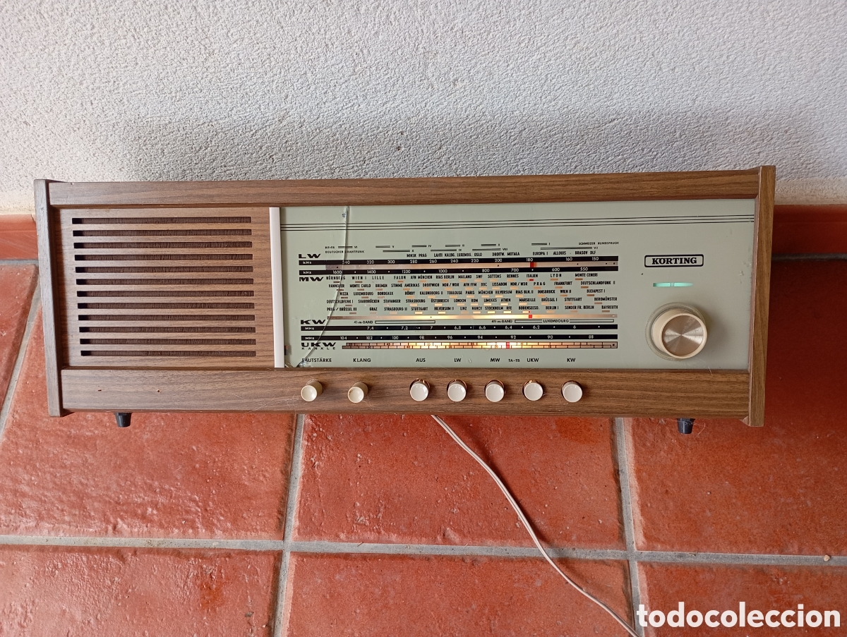 Radios de v&aacute;lvulas: Radio vintage a v&aacute;lvulas K&ouml;rting. - Foto 1