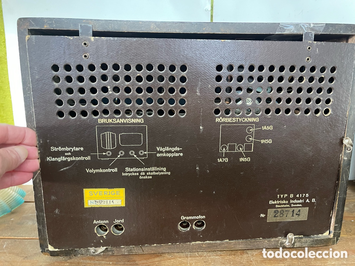 Radios de v&aacute;lvulas: Radio antigua madera - Foto 3