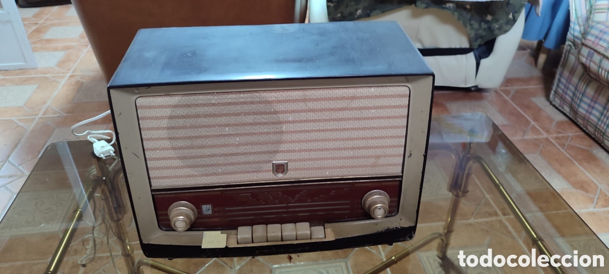 Radios de v&aacute;lvulas: RADIO ANTIGUA PHILIPS B4E82A - Foto 1