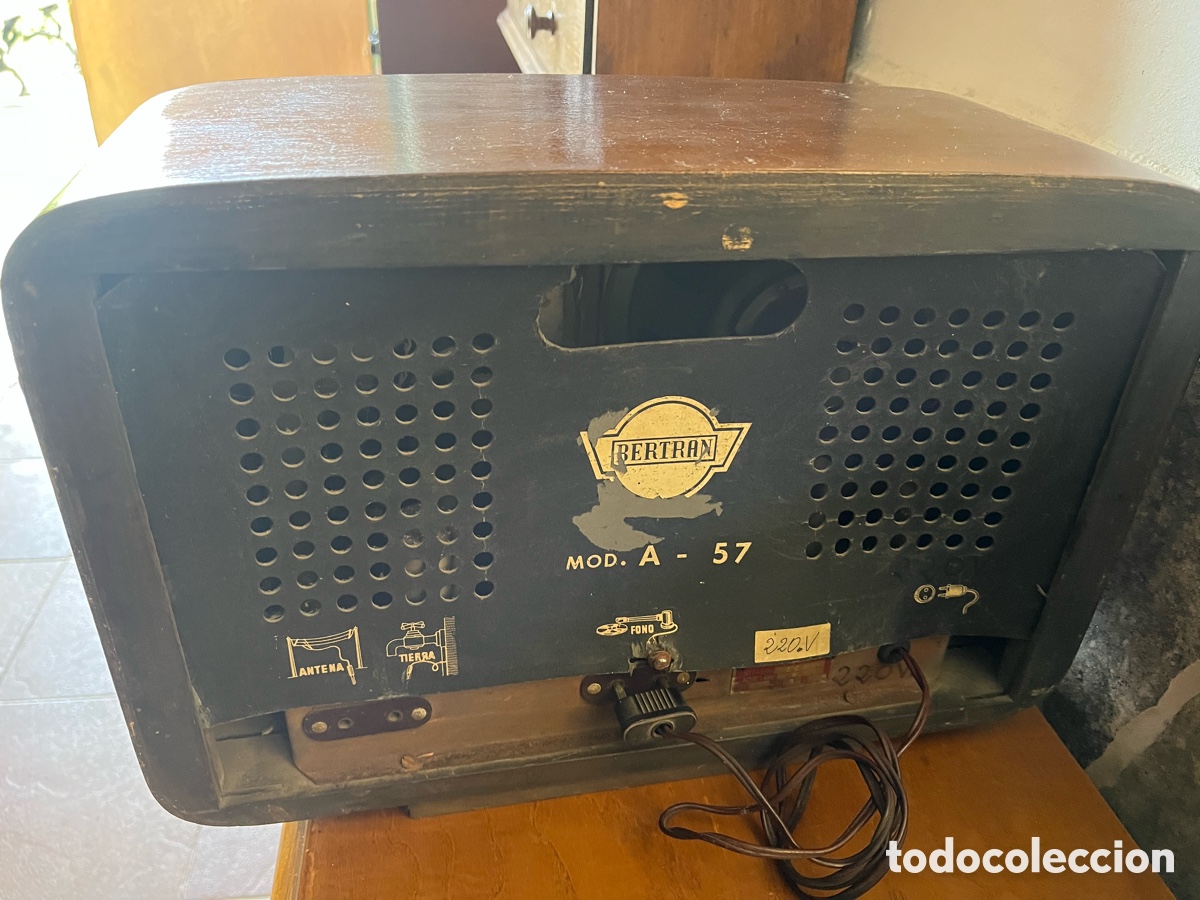 Radios de v&aacute;lvulas: Radio Bertram Funcionando. Admite Ofertas - Foto 3