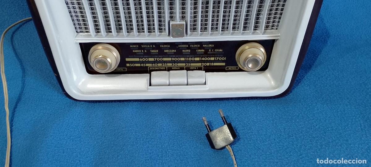 Radios de v&aacute;lvulas: Radio Invicta 5214 FUNCIONA - Foto 2