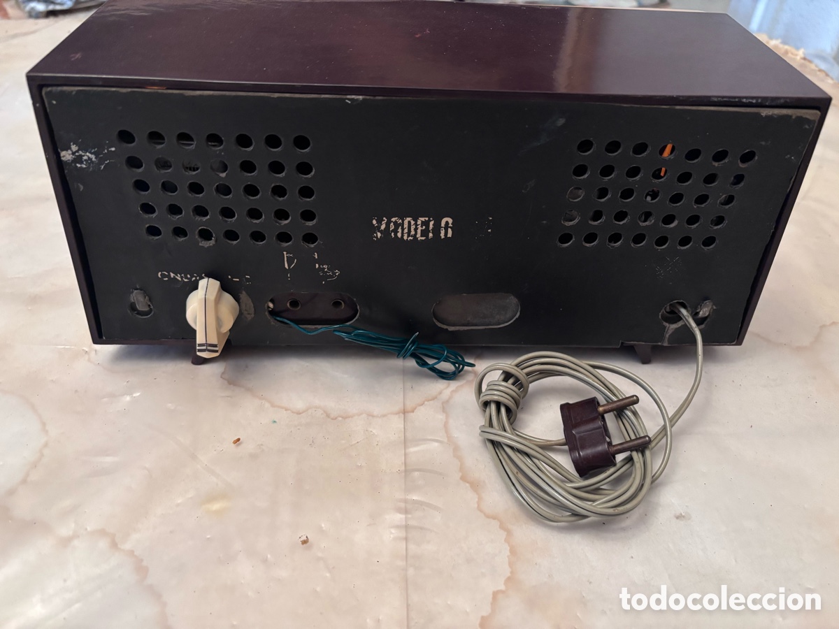 Radios de v&aacute;lvulas: Radio vintage sobremesa - Foto 2