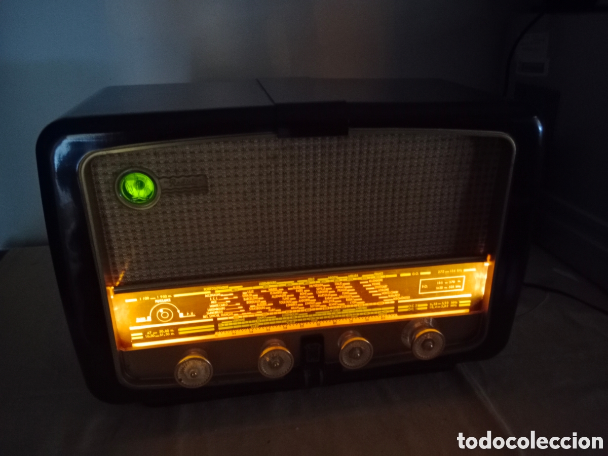 Radios de v&aacute;lvulas: Radiola, Modelo 480A. A&ntilde;o 1953. Funcionando.. - Foto 5