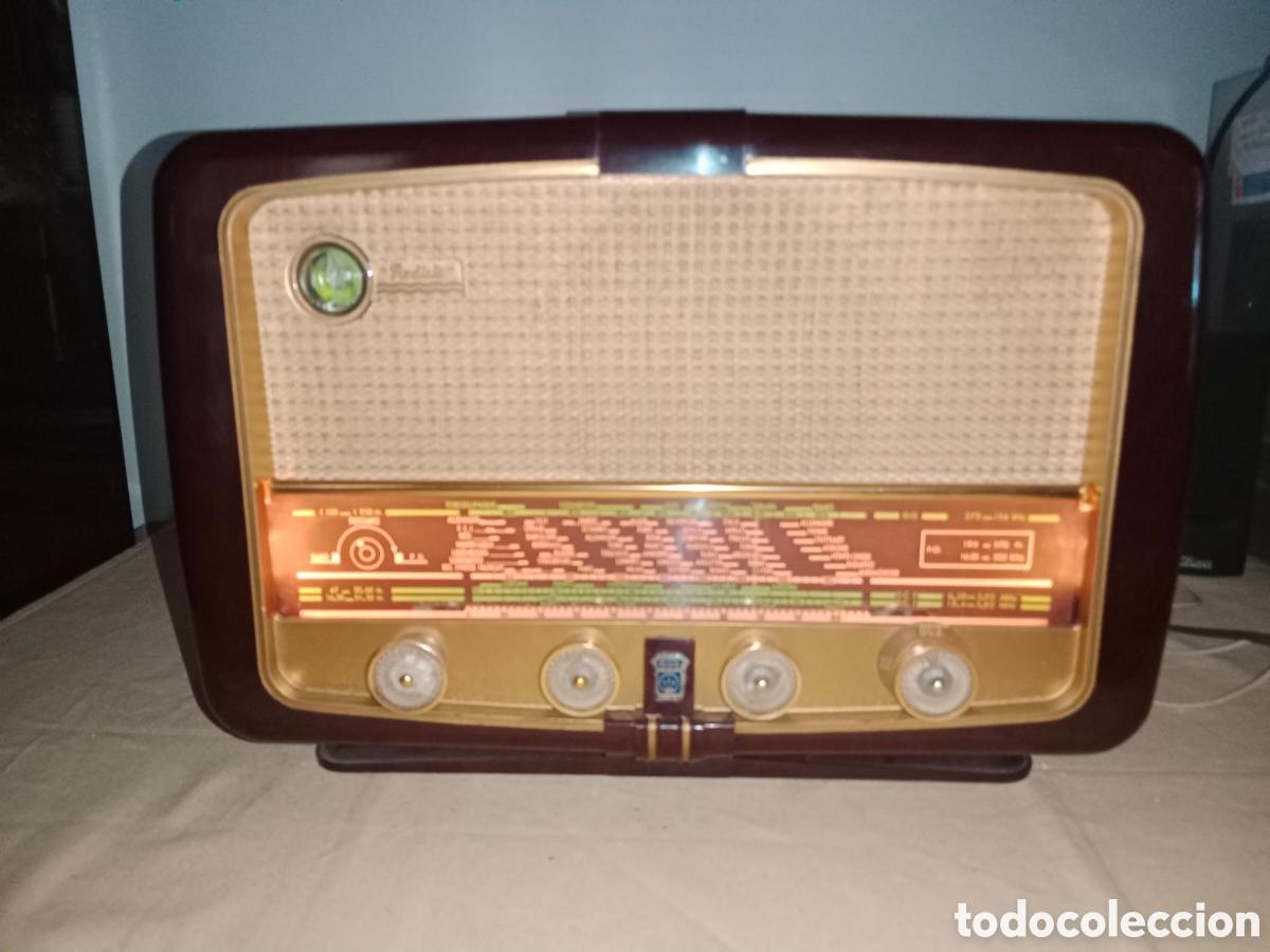 Radios de v&aacute;lvulas: Radiola, Modelo 480A. A&ntilde;o 1953. Funcionando.. - Foto 2