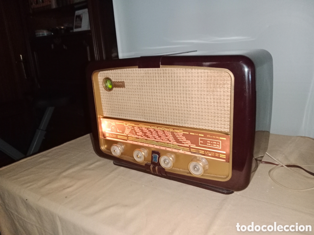 Radios de v&aacute;lvulas: Radiola, Modelo 480A. A&ntilde;o 1953. Funcionando.. - Foto 11