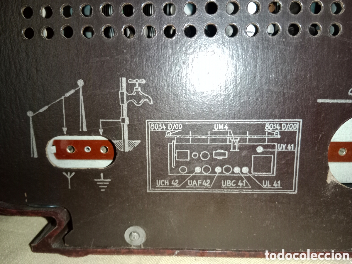 Radios de v&aacute;lvulas: Radiola, Modelo 480A. A&ntilde;o 1953. Funcionando.. - Foto 20