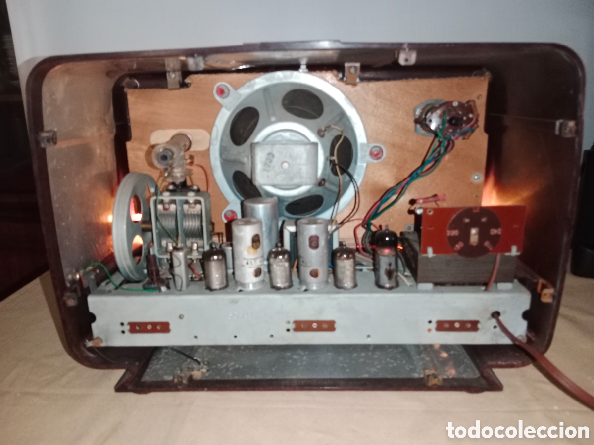 Radios de v&aacute;lvulas: Radiola, Modelo 480A. A&ntilde;o 1953. Funcionando.. - Foto 18