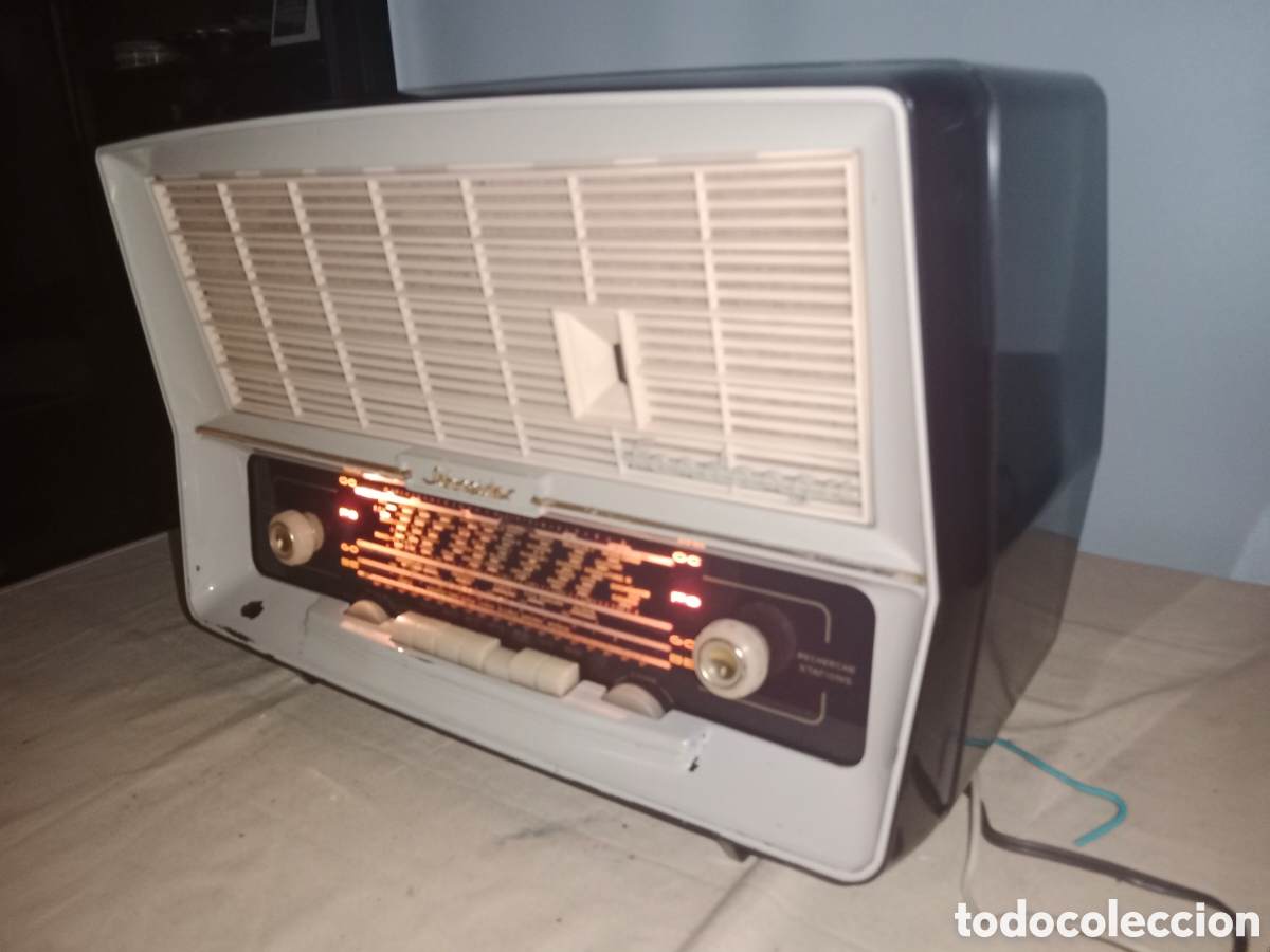 Radios de v&aacute;lvulas: Radio Schneider.Modelo Fandango. Funcionando.. - Foto 6