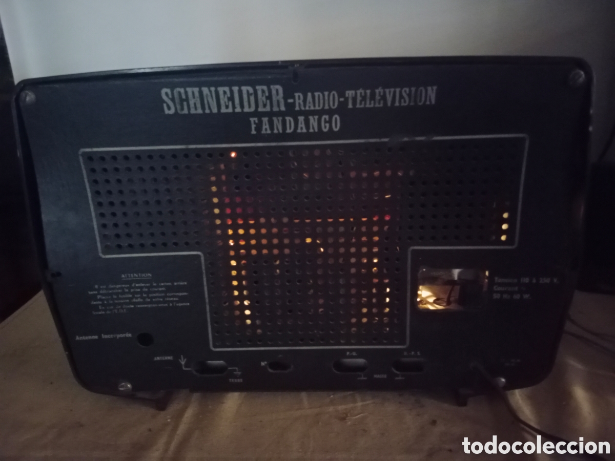 Radios de v&aacute;lvulas: Radio Schneider.Modelo Fandango. Funcionando.. - Foto 19