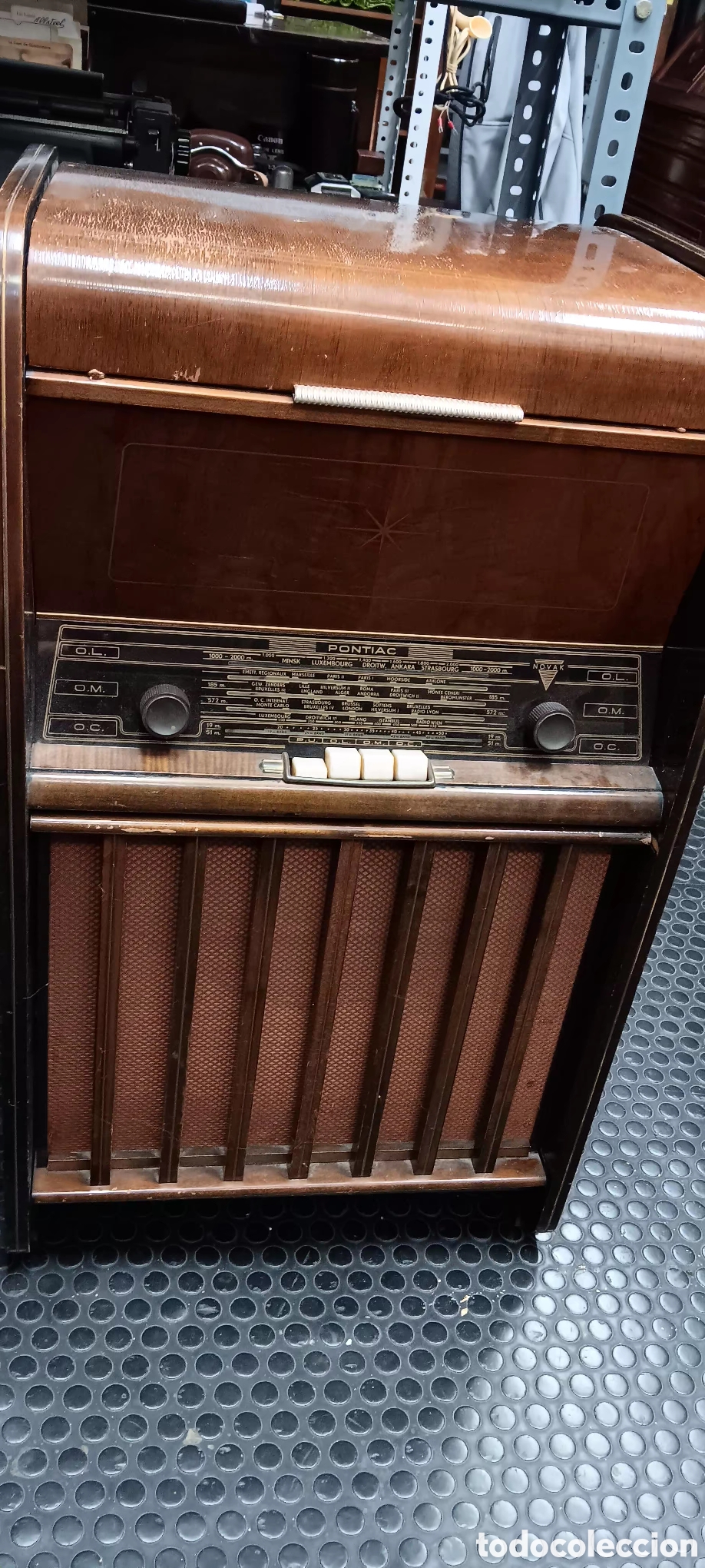 Radios de v&aacute;lvulas: Radio tocadiscos de v&aacute;lvulas Pontiac Novak