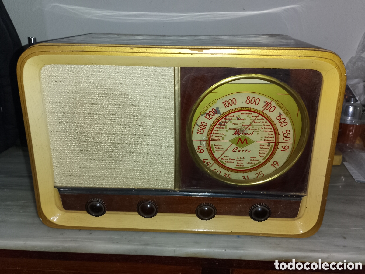 Radios de v&aacute;lvulas: Radio antigua de v&aacute;lvulas Maymo - Foto 1